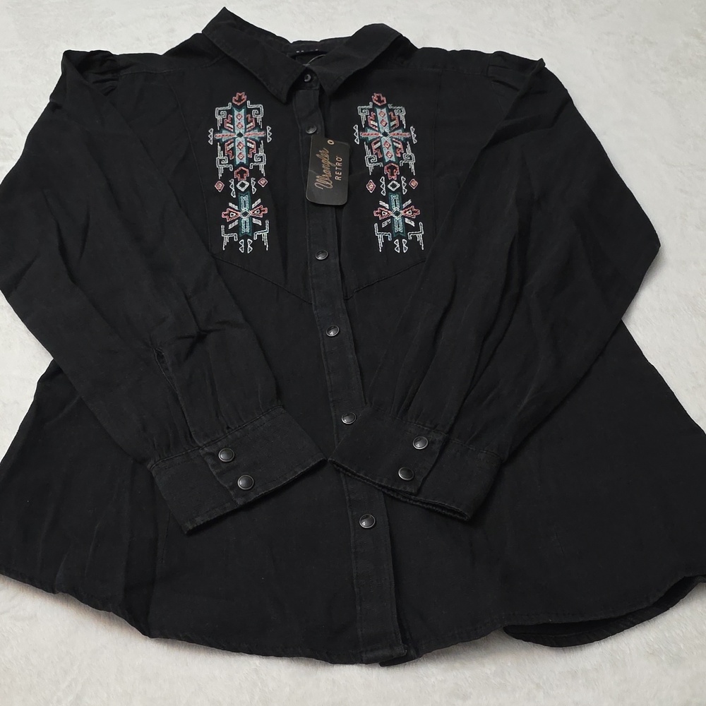 Wrangler Black Western Shirt with Colorful Chest Embroidery